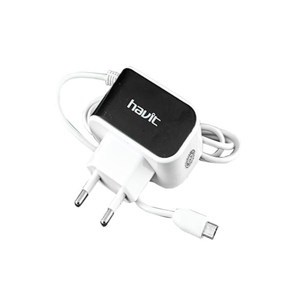 uc-215-travel-charger-content1-1